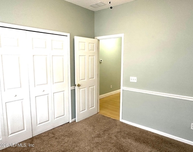 1723 Forest Lake Circle - Photo Thumbnail 10