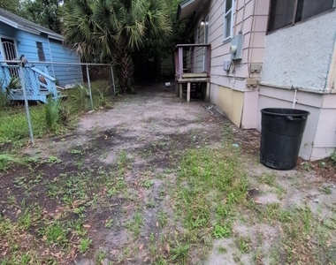 349 Phelps Street - Photo Thumbnail 16