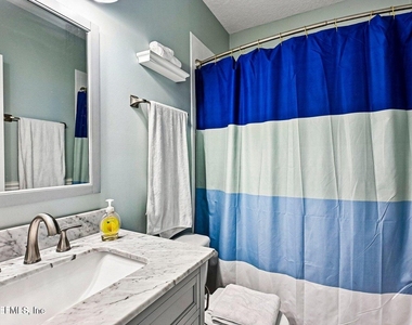 825 Anastasia Boulevard - Photo Thumbnail 5