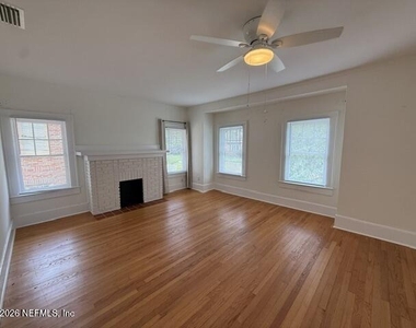 3522 Pine Street - Photo Thumbnail 4