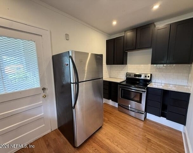 3522 Pine Street - Photo Thumbnail 11