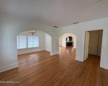 3522 Pine Street - Photo Thumbnail 6