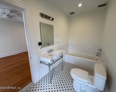 3522 Pine Street - Photo Thumbnail 17