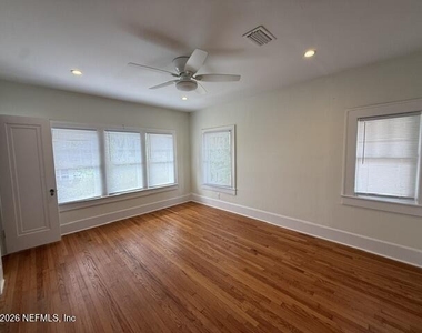 3522 Pine Street - Photo Thumbnail 13