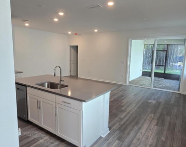 757 Blind Oak Circle - Photo Thumbnail 4