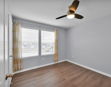 2888 Black Buck Circle - Photo Thumbnail 18