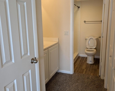 3401 Townsend Boulevard - Photo Thumbnail 9
