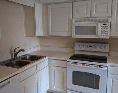 3401 Townsend Boulevard - Photo Thumbnail 3