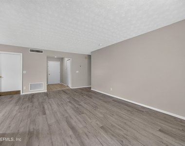 1083 Stokes Street - Photo Thumbnail 6