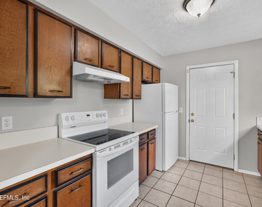 1083 Stokes Street - Photo Thumbnail 11