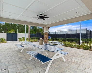 260 Brandon Lakes Drive - Photo Thumbnail 59