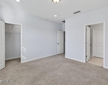 260 Brandon Lakes Drive - Photo Thumbnail 30