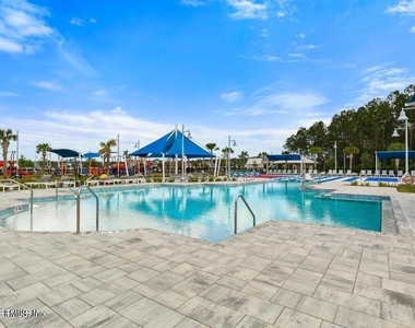 260 Brandon Lakes Drive - Photo Thumbnail 61