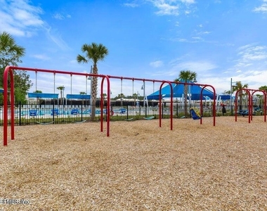 260 Brandon Lakes Drive - Photo Thumbnail 69