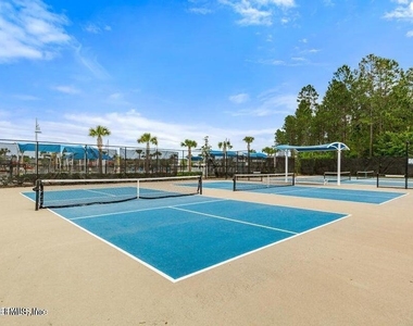 260 Brandon Lakes Drive - Photo Thumbnail 72