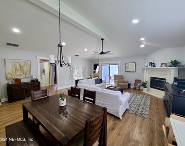 1150 Nesting Eagles Lane - Photo Thumbnail 12