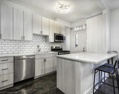 5459 S Ingleside Avenue - Photo Thumbnail 6