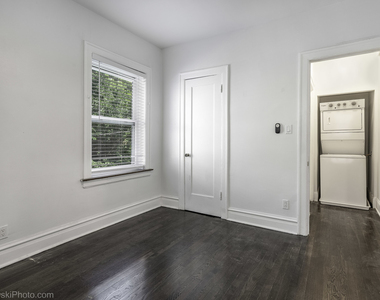 5459 S Ingleside Avenue - Photo Thumbnail 13