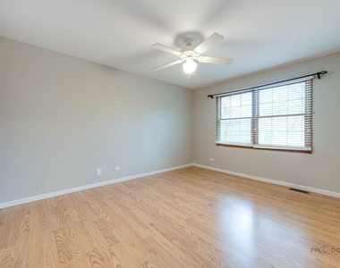 443 Orleans Avenue - Photo Thumbnail 9