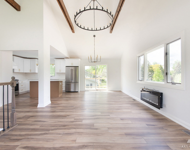 1170 Mccarthy Road - Photo Thumbnail 7