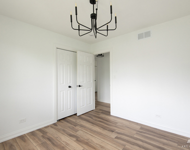 1170 Mccarthy Road - Photo Thumbnail 17
