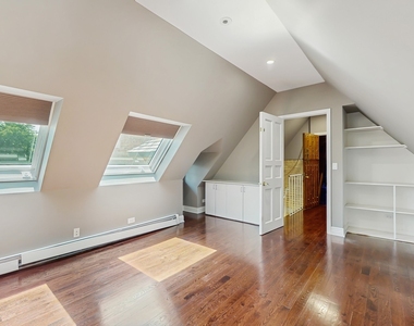 570 Hathaway Circle - Photo Thumbnail 26
