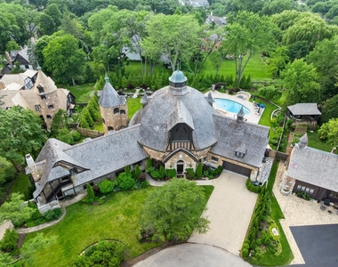 570 Hathaway Circle - Photo Thumbnail 48