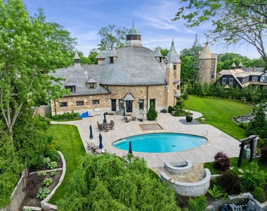 570 Hathaway Circle - Photo Thumbnail 61