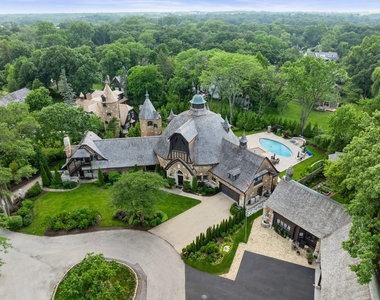 570 Hathaway Circle - Photo Thumbnail 49