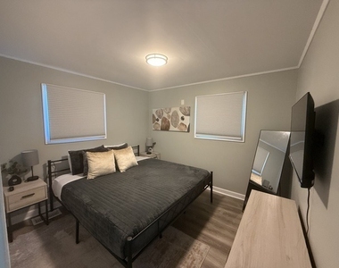 362 Marion Court - Photo Thumbnail 3
