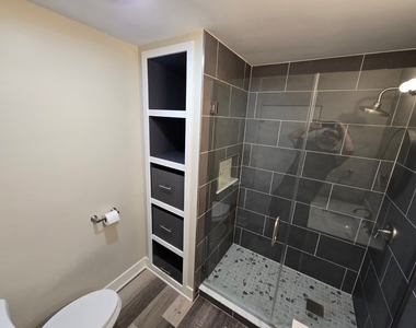 5522 Pershing Avenue - Photo Thumbnail 16