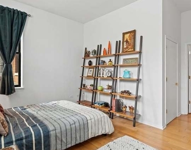 950 W Leland Avenue - Photo Thumbnail 12