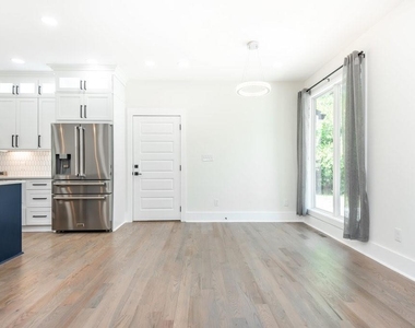 4056 Ashford Dunwoody Road Ne - Photo Thumbnail 17