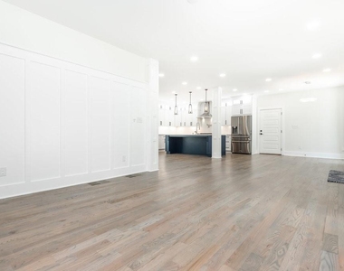 4056 Ashford Dunwoody Road Ne - Photo Thumbnail 22