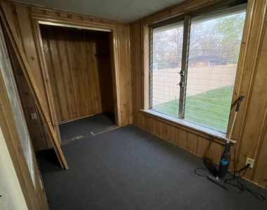 13841 Forest Avenue - Photo Thumbnail 3
