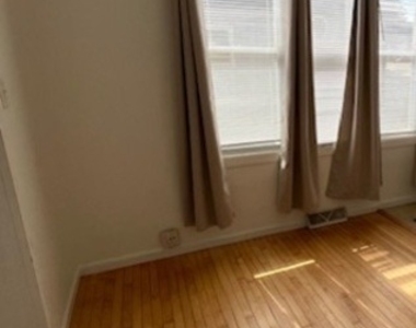 13841 Forest Avenue - Photo Thumbnail 4