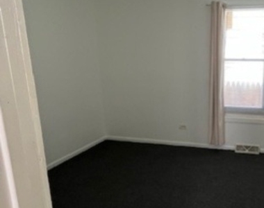 13841 Forest Avenue - Photo Thumbnail 9
