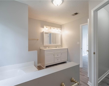 3158 Parfait Place - Photo Thumbnail 37