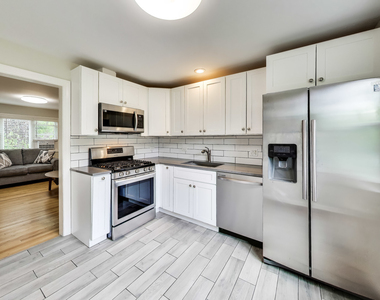 6407 N Normandy Avenue - Photo Thumbnail 6