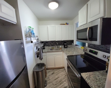 5415 N Sheridan Road - Photo Thumbnail 8