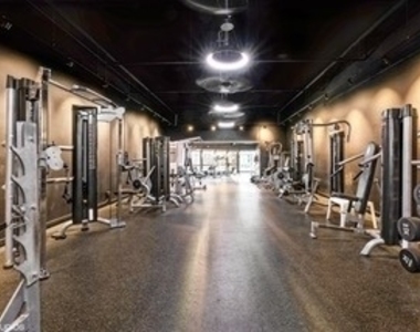 5415 N Sheridan Road - Photo Thumbnail 15