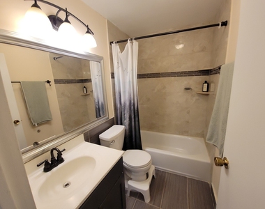 5415 N Sheridan Road - Photo Thumbnail 9