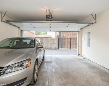 7209 N Oakley Avenue - Photo Thumbnail 13
