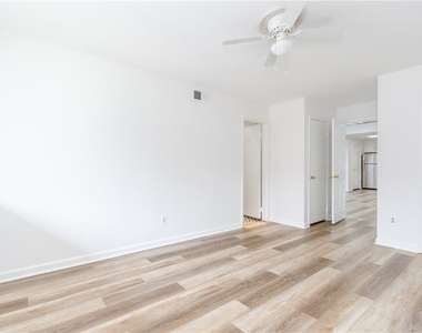 346 Carpenter Drive - Photo Thumbnail 38