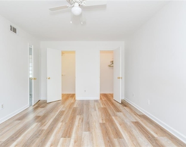 346 Carpenter Drive - Photo Thumbnail 34