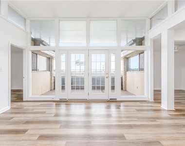 346 Carpenter Drive - Photo Thumbnail 19