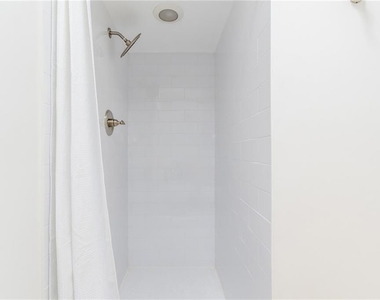 346 Carpenter Drive - Photo Thumbnail 42