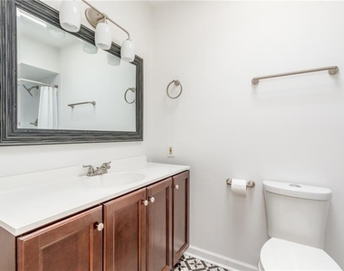 346 Carpenter Drive - Photo Thumbnail 41