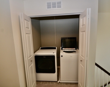 2953 Madison Drive - Photo Thumbnail 13