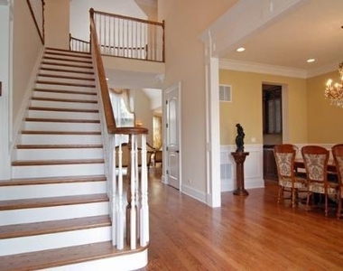 1801 Chapel Court - Photo Thumbnail 5